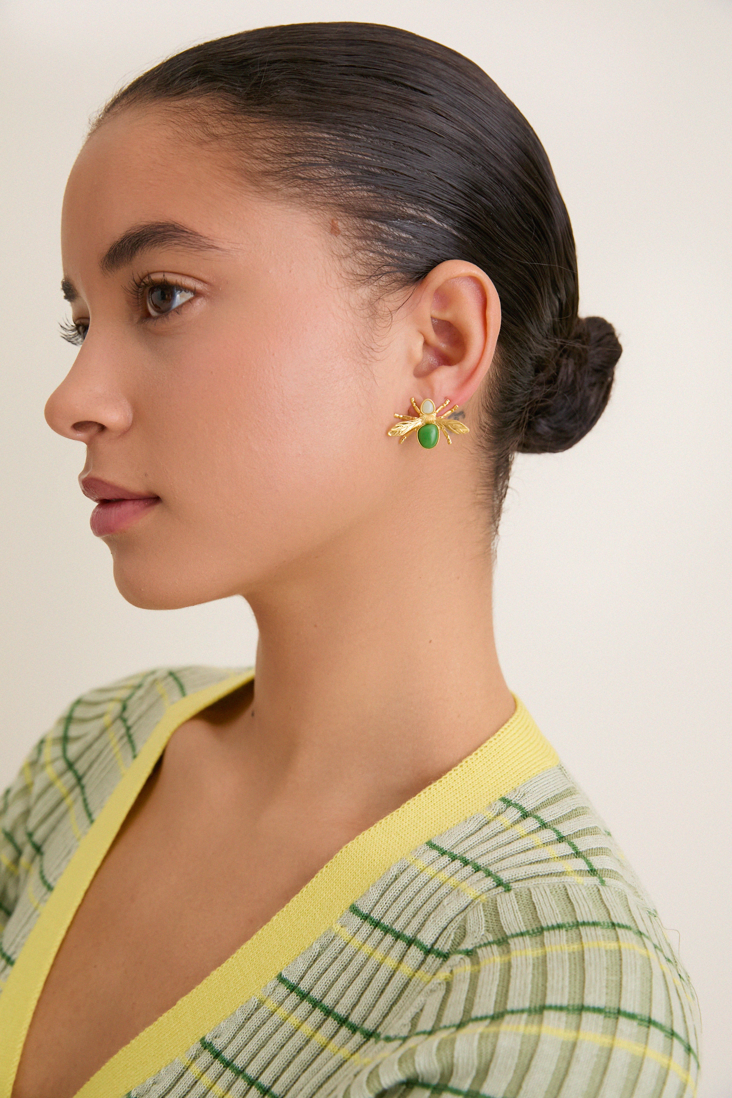 Emerald Green Abeille Earrings - Image 2