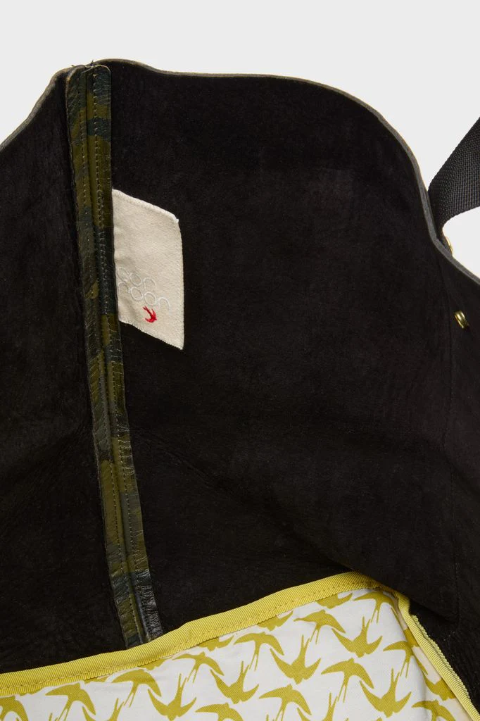 Camoflauge Big Daddy Tote with Red Monogram - Image 5
