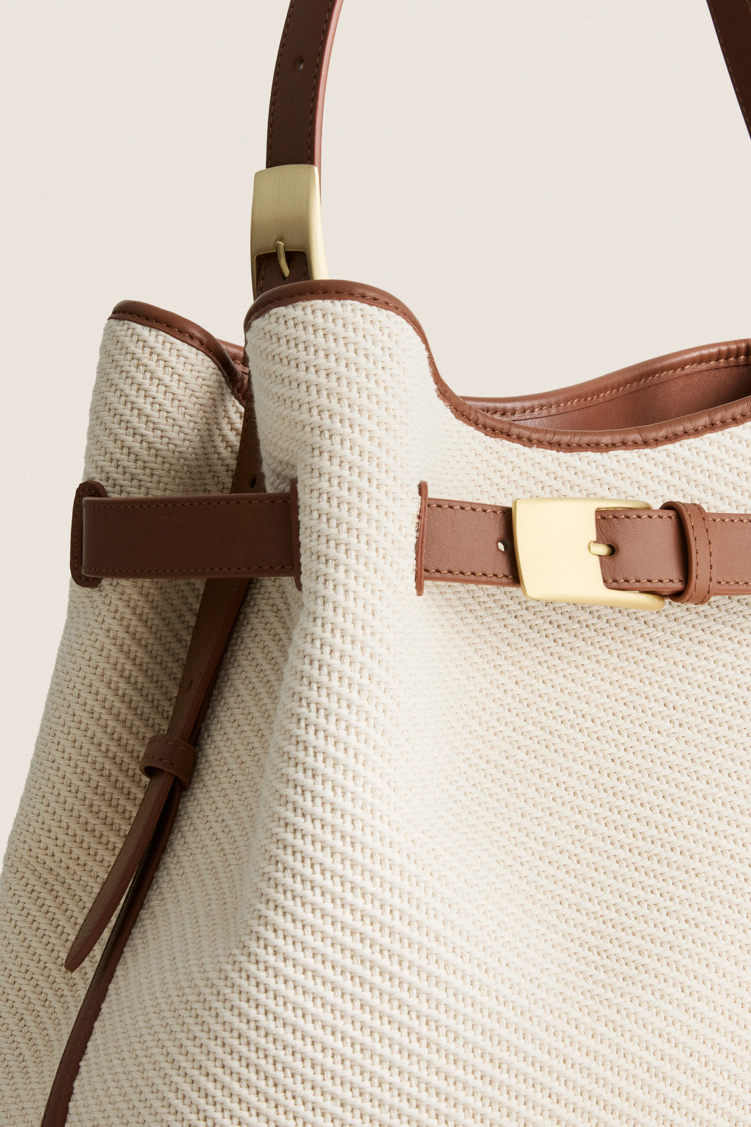 Ecru and Cognac Belt Bag - Image 4