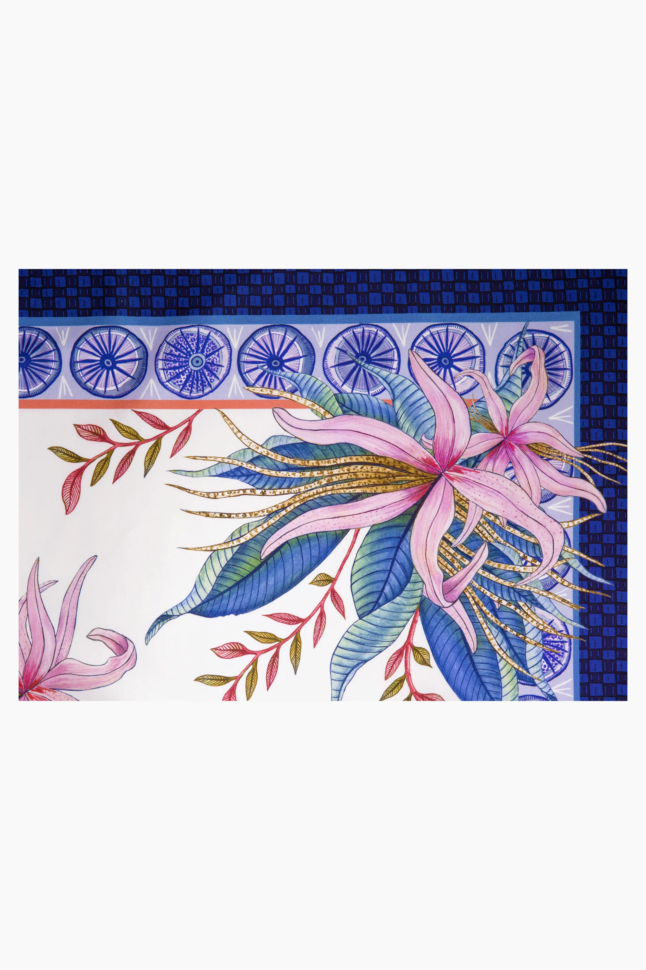 Frost Leopard Lily Tablecloth - Image 4