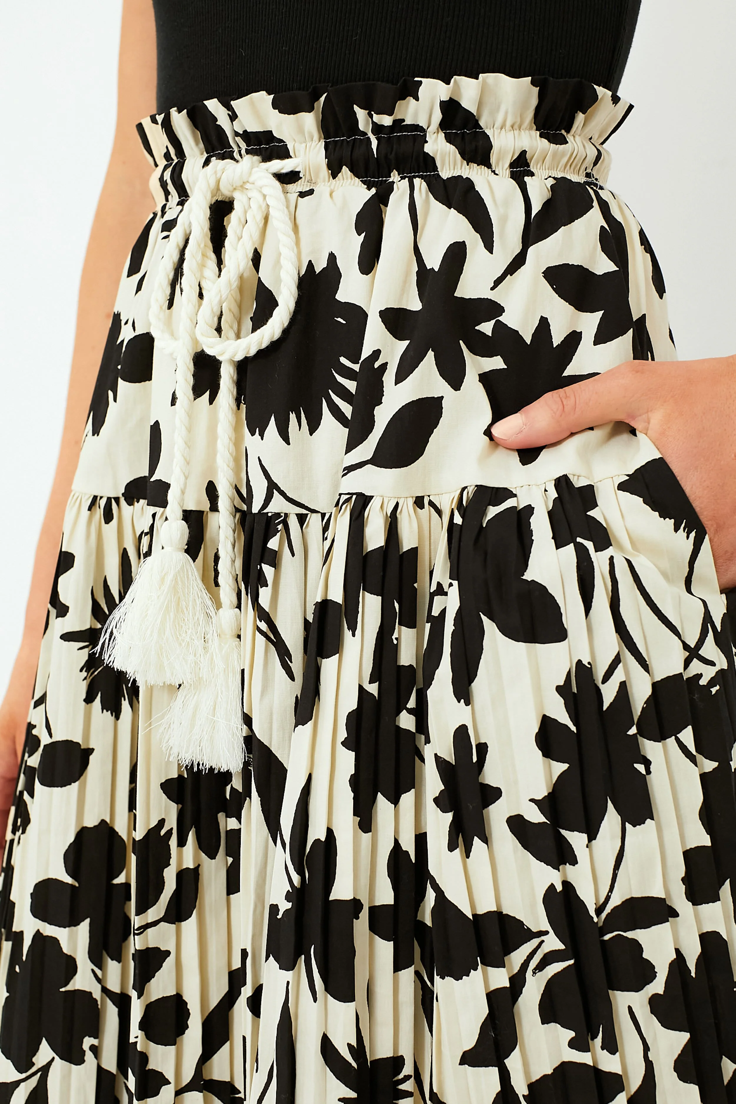 Exclusive Ivory Floral Midi Skirt - Image 5