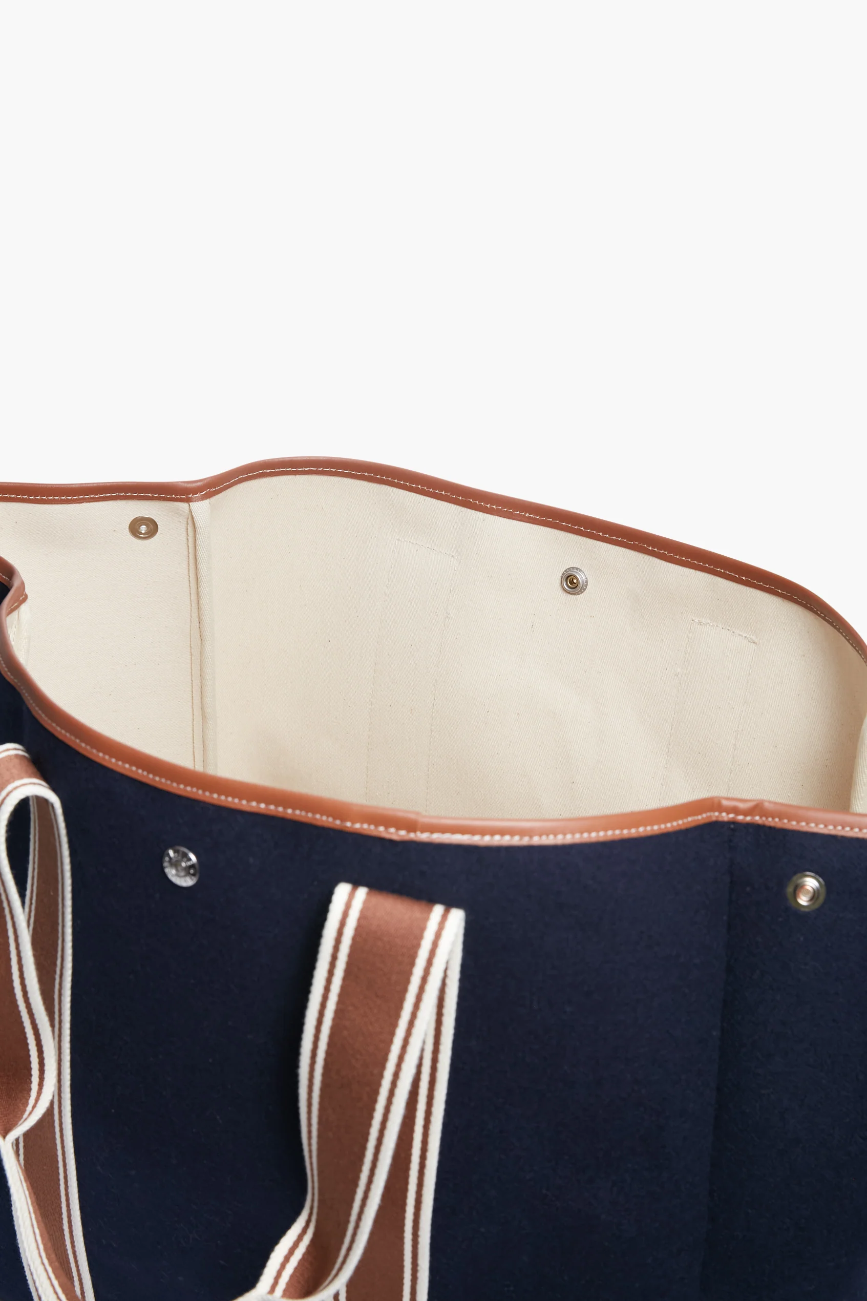 Navy Traversee L Flannel Cruise Tote - Image 9