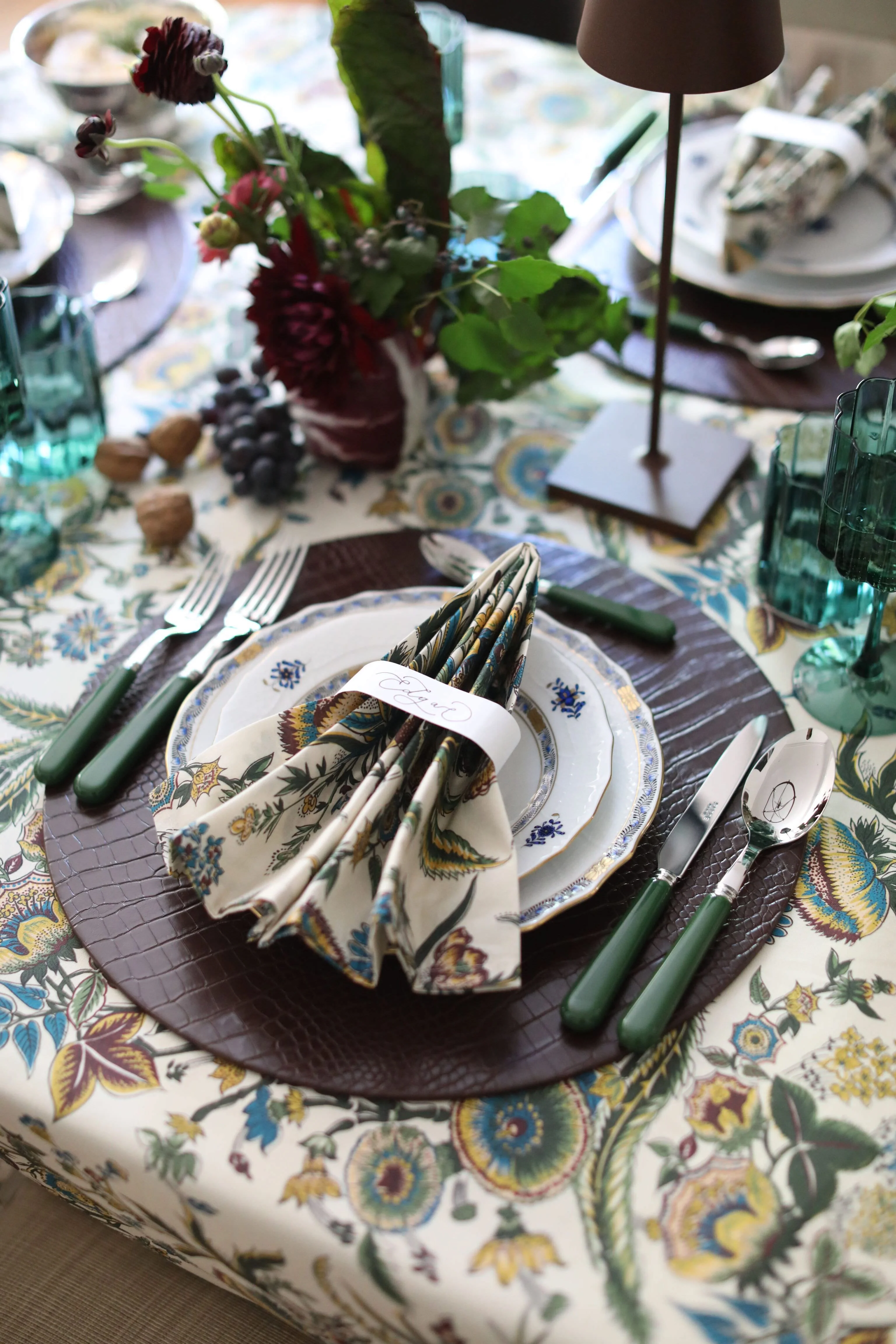 Sharp Floral Tablecloth - Image 3