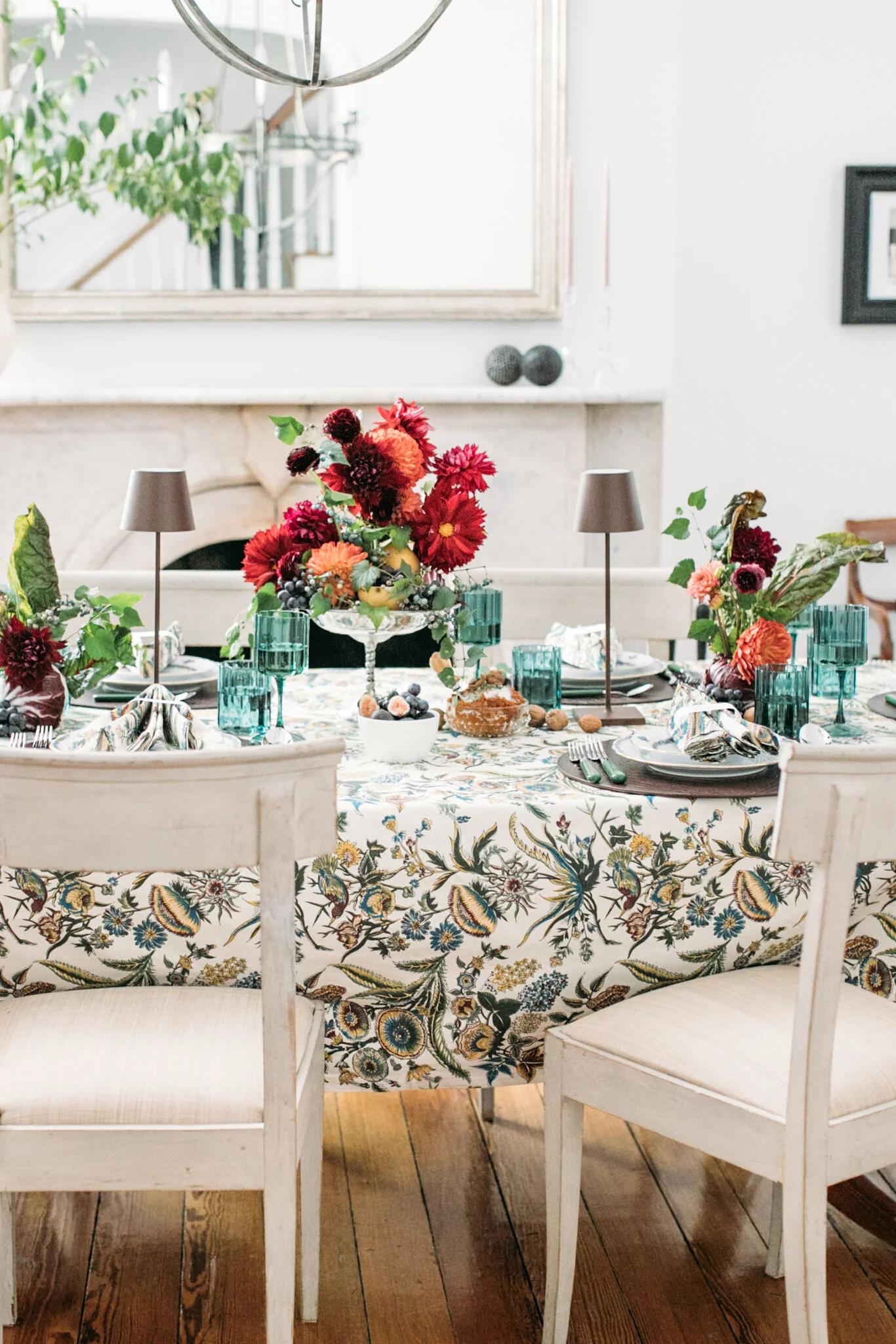 Sharp Floral Tablecloth - Image 4