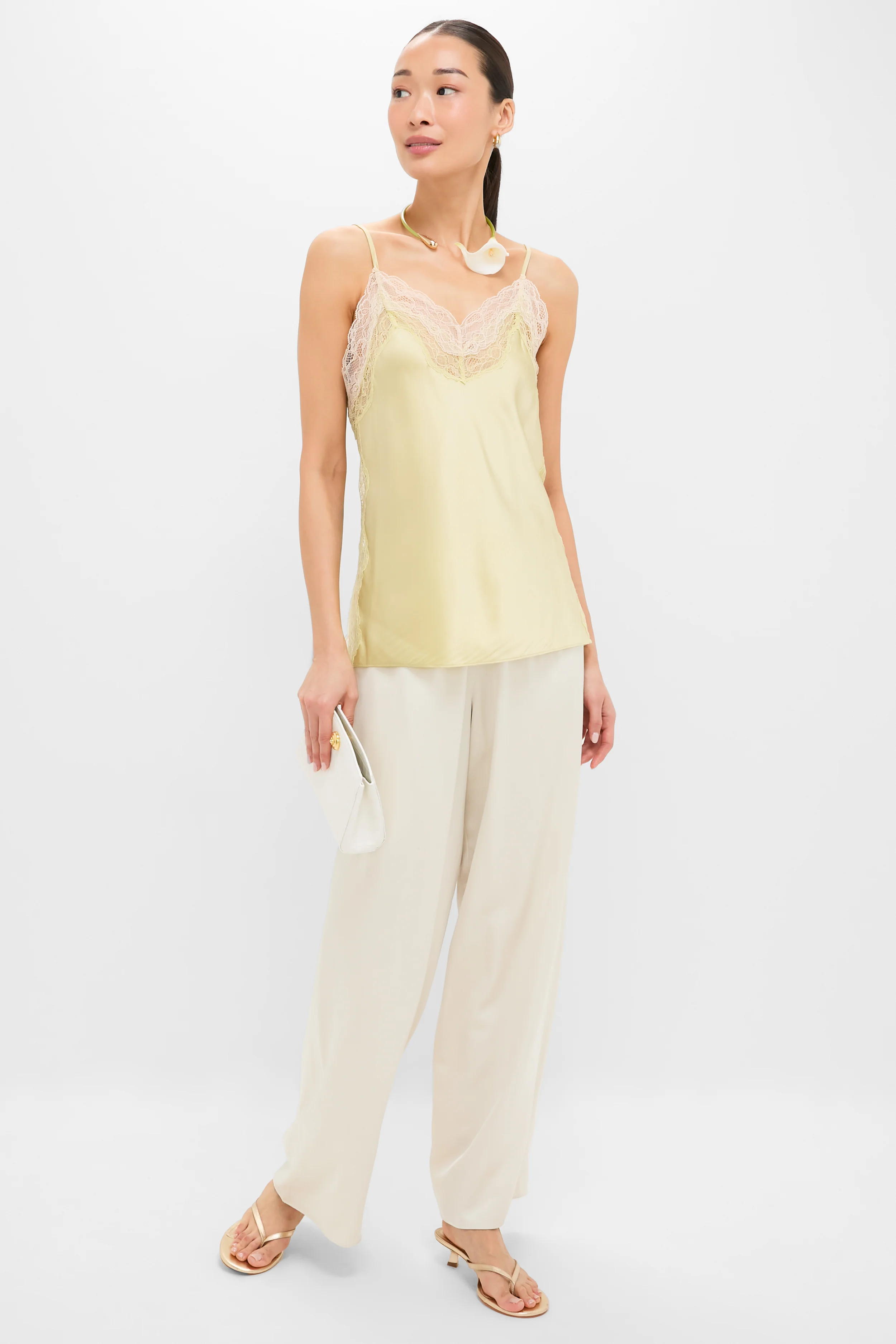 White Calla Choker - Image 3